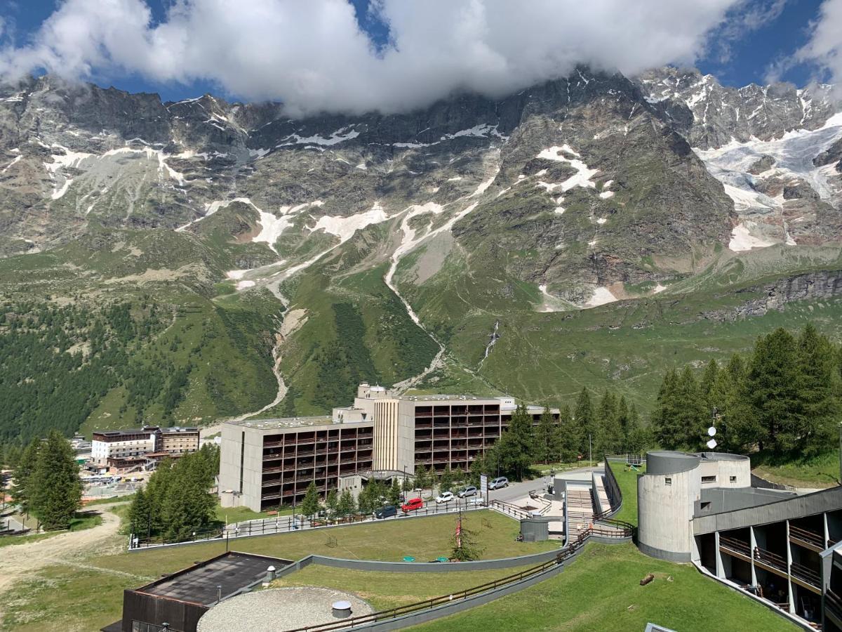 Cervinia Ski In Ski Out - Spacious Apartment Breuil-Cervinia Exteriör bild